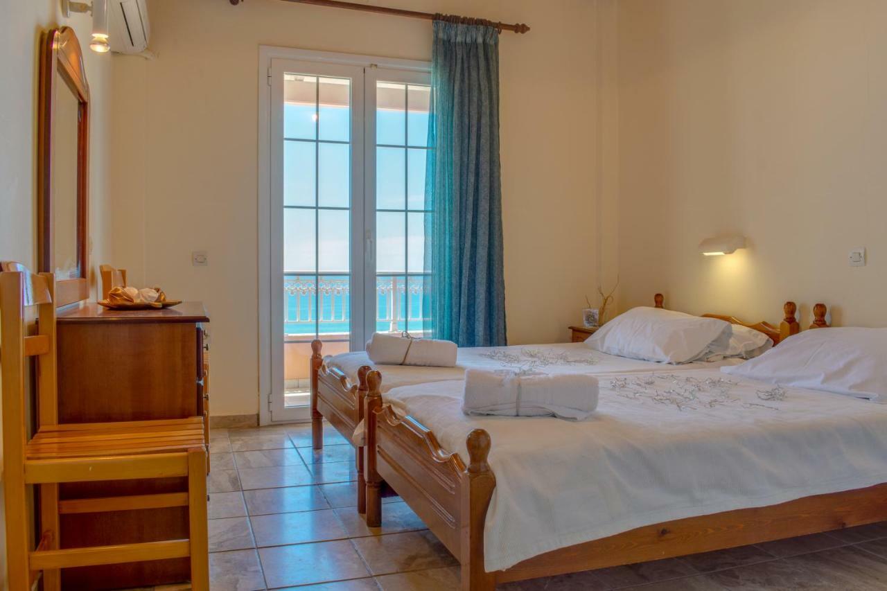 Naftis Apartments Пелекас Экстерьер фото